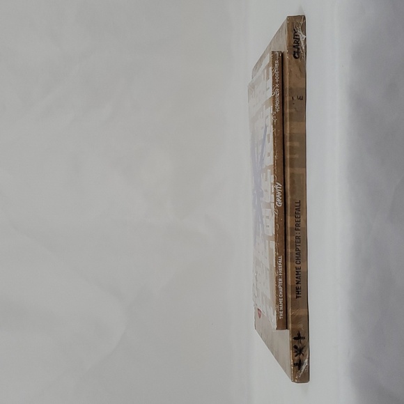 The Name Chapters: FREEFALL [GRAVITY], FREEFALL [CLARITY] ~ Set of 2 - Picture 7 of 15